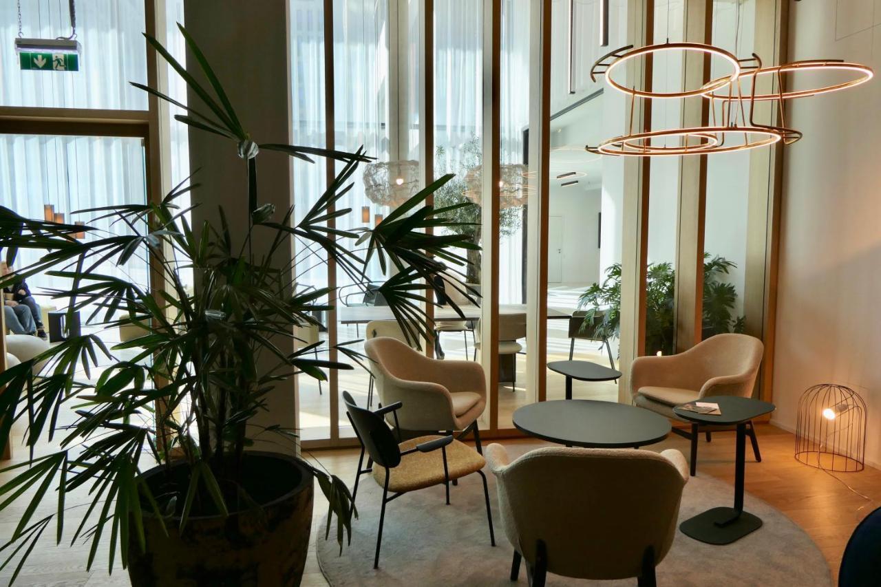New Luxury Overlooking Appartement *