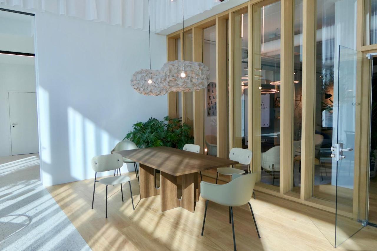New Luxury Overlooking Wien